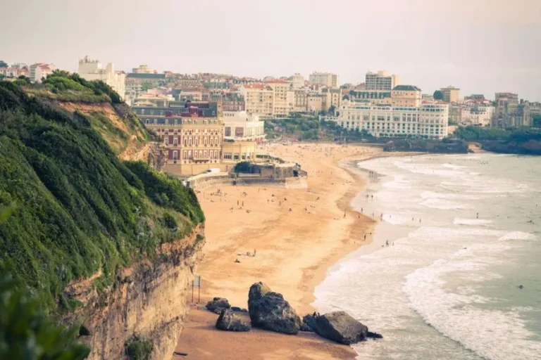 plage miramar biarritz