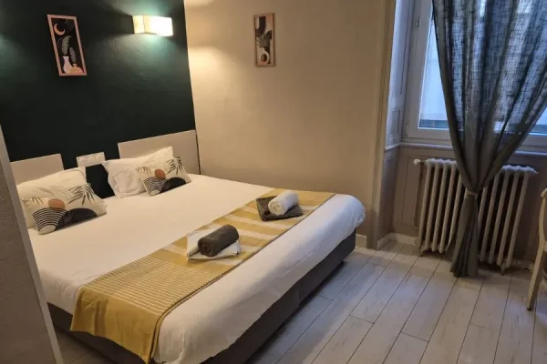 chambre double hôtel Saint James Biarritz